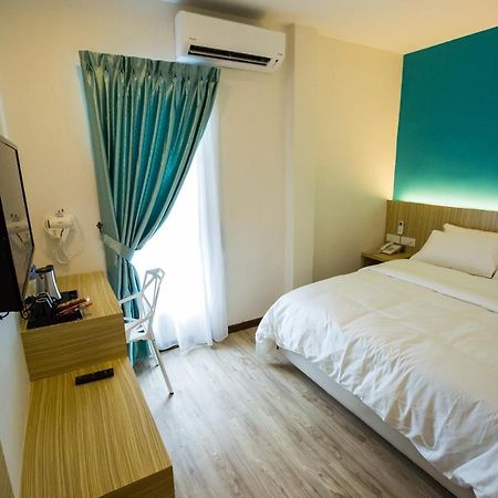 Rs Boutique Hotel Keluang Ngoại thất bức ảnh